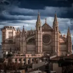 Krydsord synonymer: Bygning