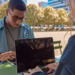 Vil du gerne arbejde mens du rejser? Her er 7 jobs, der ikke kræver andet end en bærbar og internetforbindelse